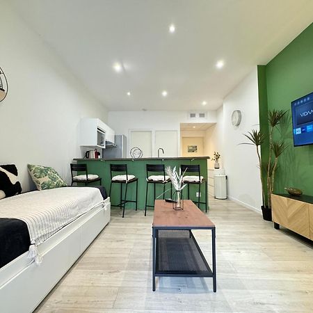 Tour D'Auvergne - Appartements En Plein Centre Ville, Proche De La Cathedrale Et De La Place De Jaude Clermont-Ferrand Luaran gambar