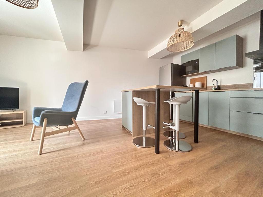 Tour D'Auvergne - Appartements En Plein Centre Ville, Proche De La Cathedrale Et De La Place De Jaude Clermont-Ferrand Luaran gambar