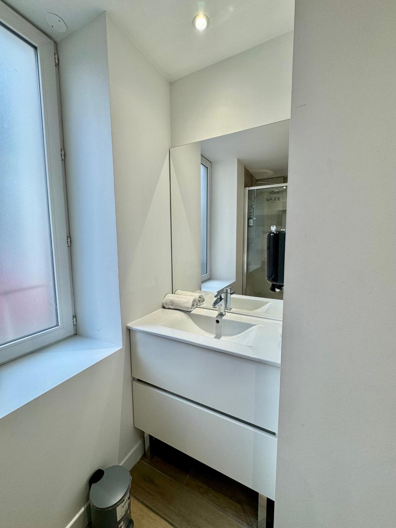 Tour D'Auvergne - Appartements En Plein Centre Ville, Proche De La Cathedrale Et De La Place De Jaude Clermont-Ferrand Luaran gambar