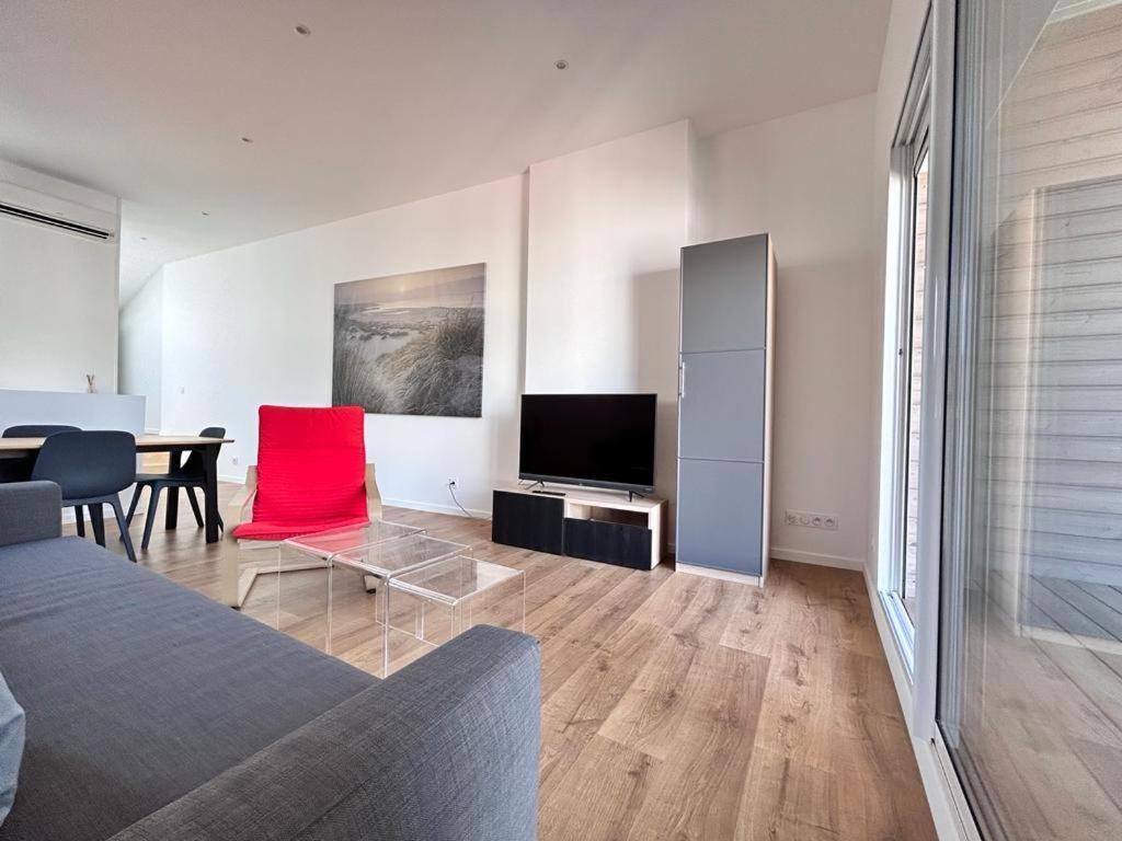 Tour D'Auvergne - Appartements En Plein Centre Ville, Proche De La Cathedrale Et De La Place De Jaude Clermont-Ferrand Luaran gambar