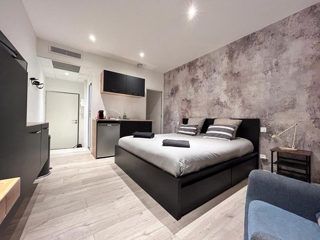Tour D'Auvergne - Appartements En Plein Centre Ville, Proche De La Cathedrale Et De La Place De Jaude Clermont-Ferrand Luaran gambar